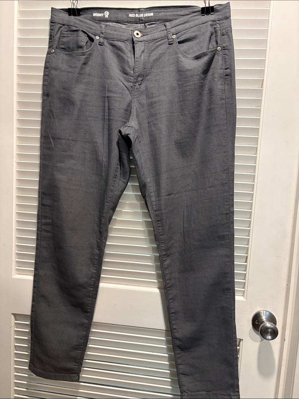 Old Navy Women’s Skinny Jeans - Charcoal Gray